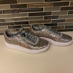 Puma ladies sparkle sneakers size 8